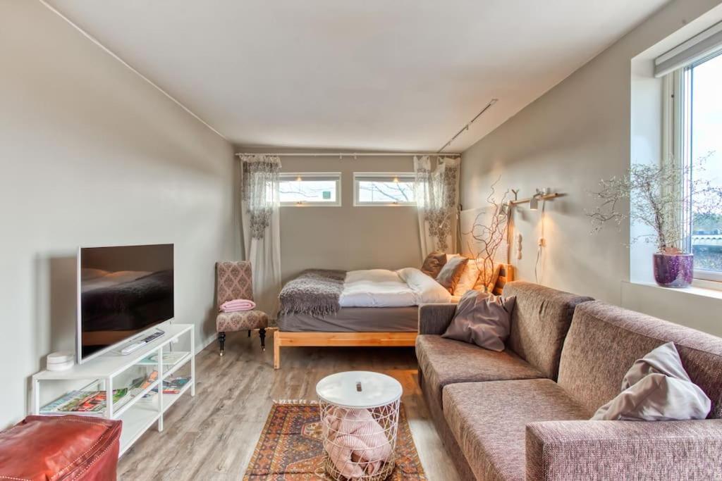 Beautiful Home Away From Home Near Stockholm City Saltsjöbaden Esterno foto